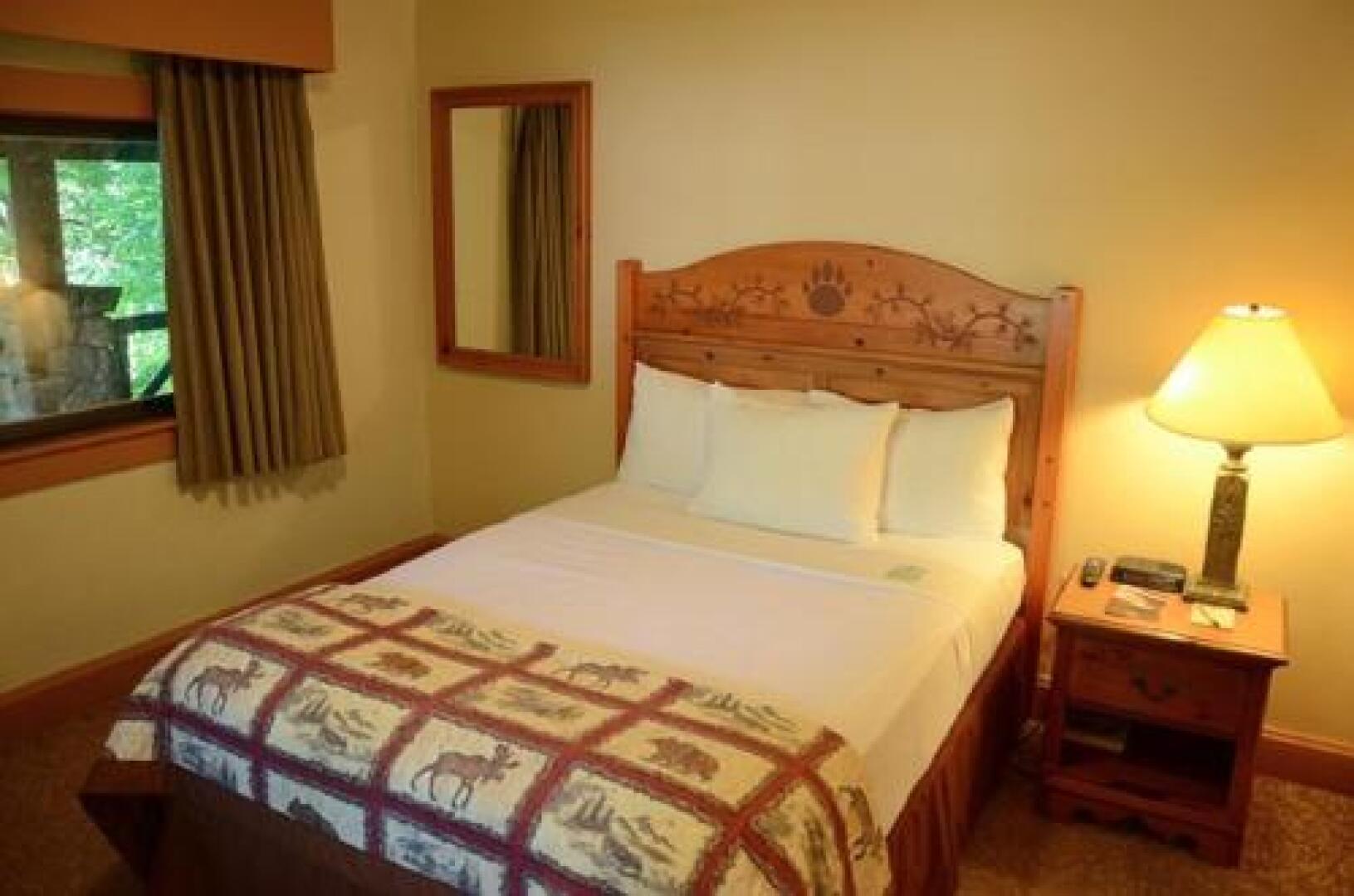 Overlook Lodge and Stone Cottages at Bear Mountain