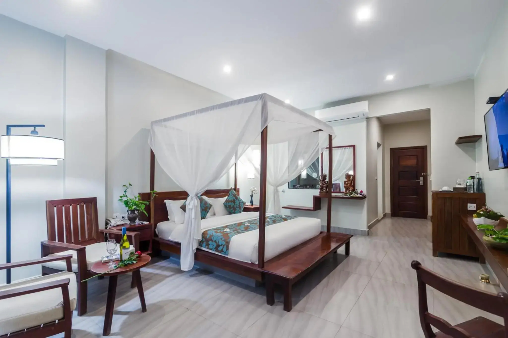 Bayon Modern Residence