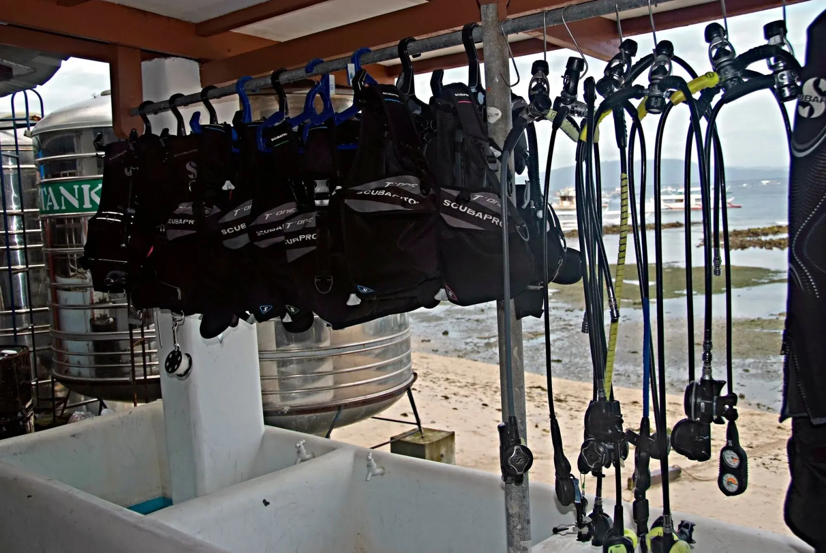 Paradise Resort & Dive Center