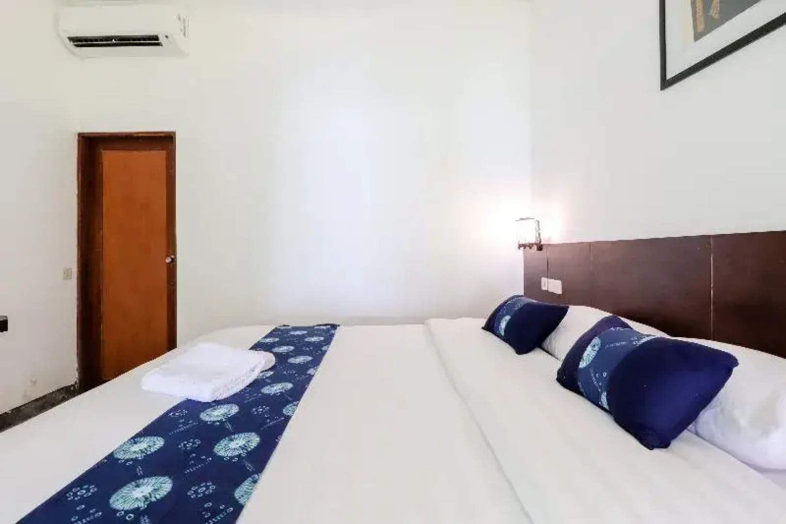 Balkondes Kenalan by ZUZU