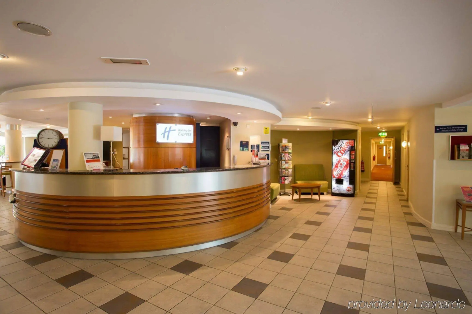 Knowsley Inn & Lounge