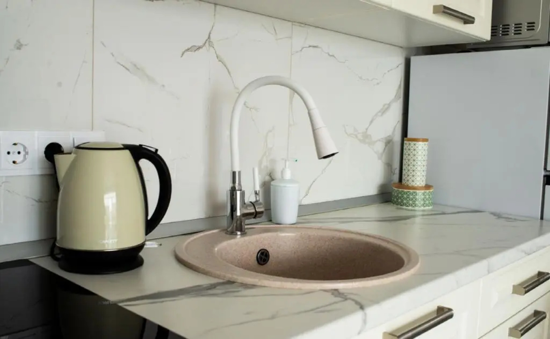 Art Voyage hotel (Арт Вояж)