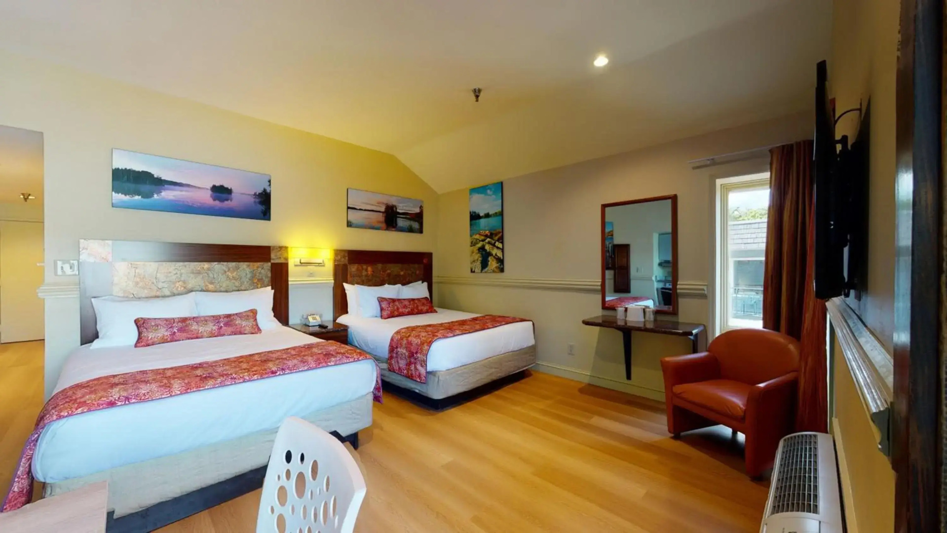 Surfside On The Lake