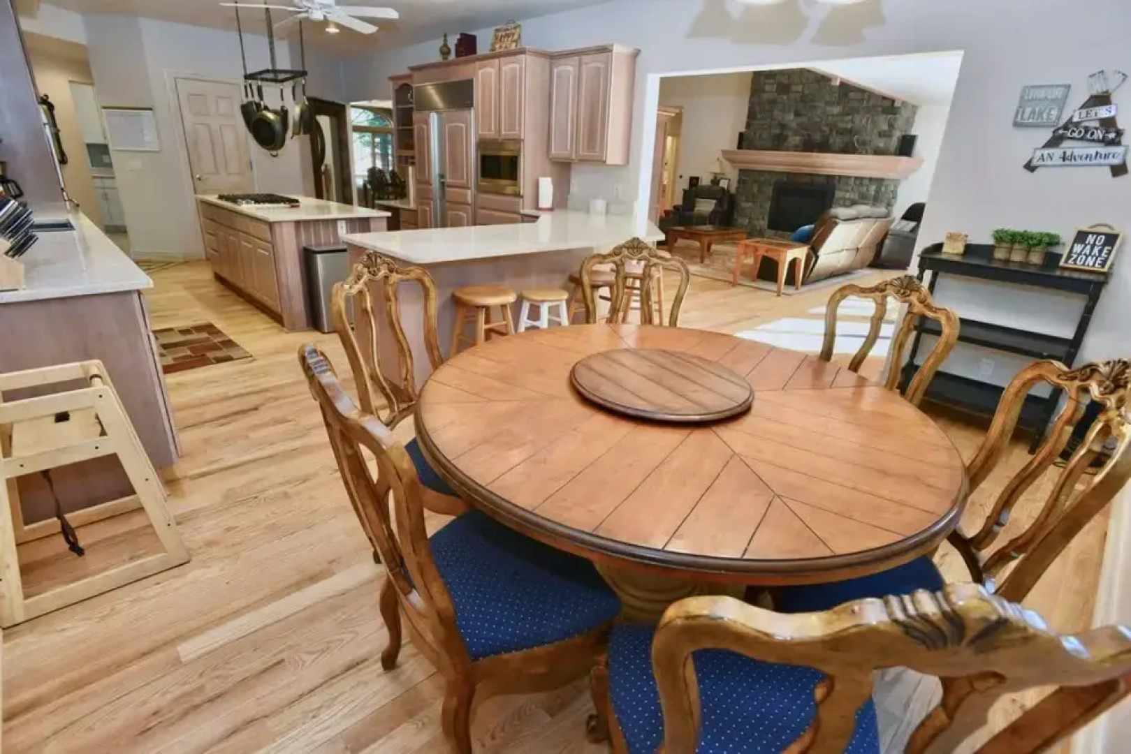 Spring Mountain Manor by Casago Mccall - Donerightmanagement