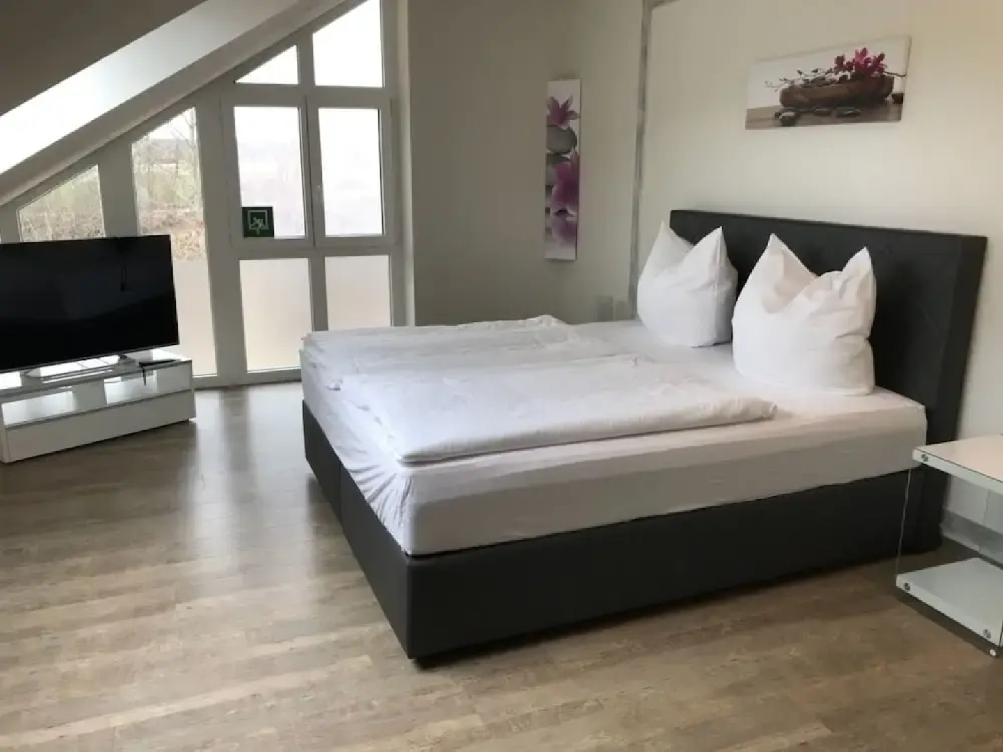 Pension & Restaurant zur Wertachau