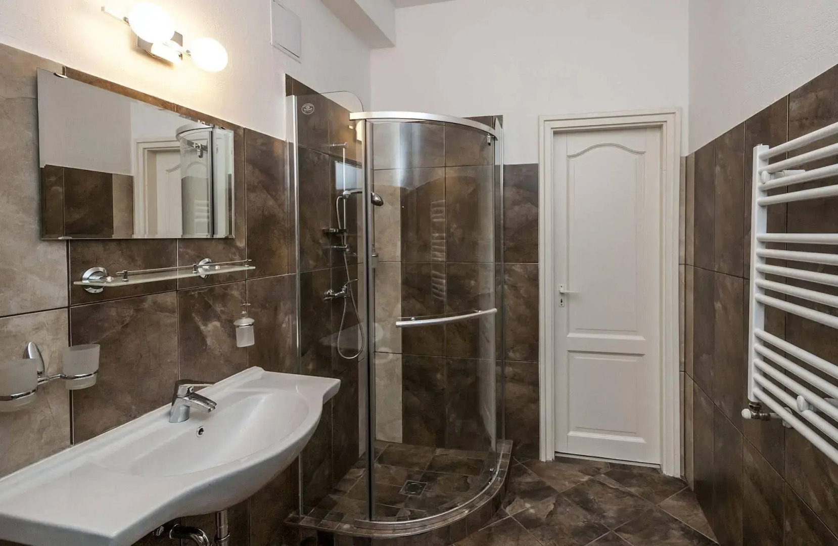 Malom Hotel és Étterem