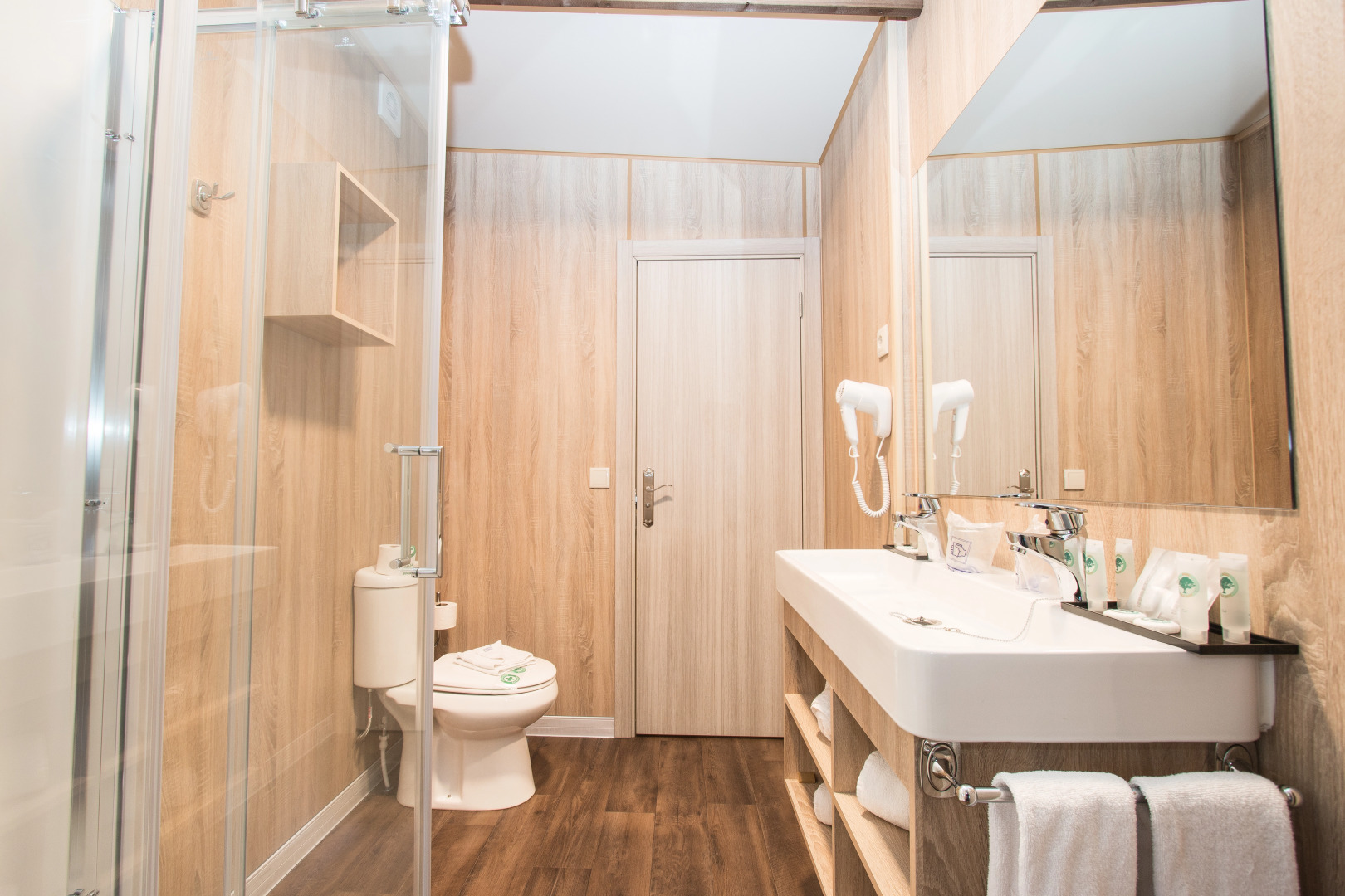 Magic Robin Hood Waterpark Lodge Resort