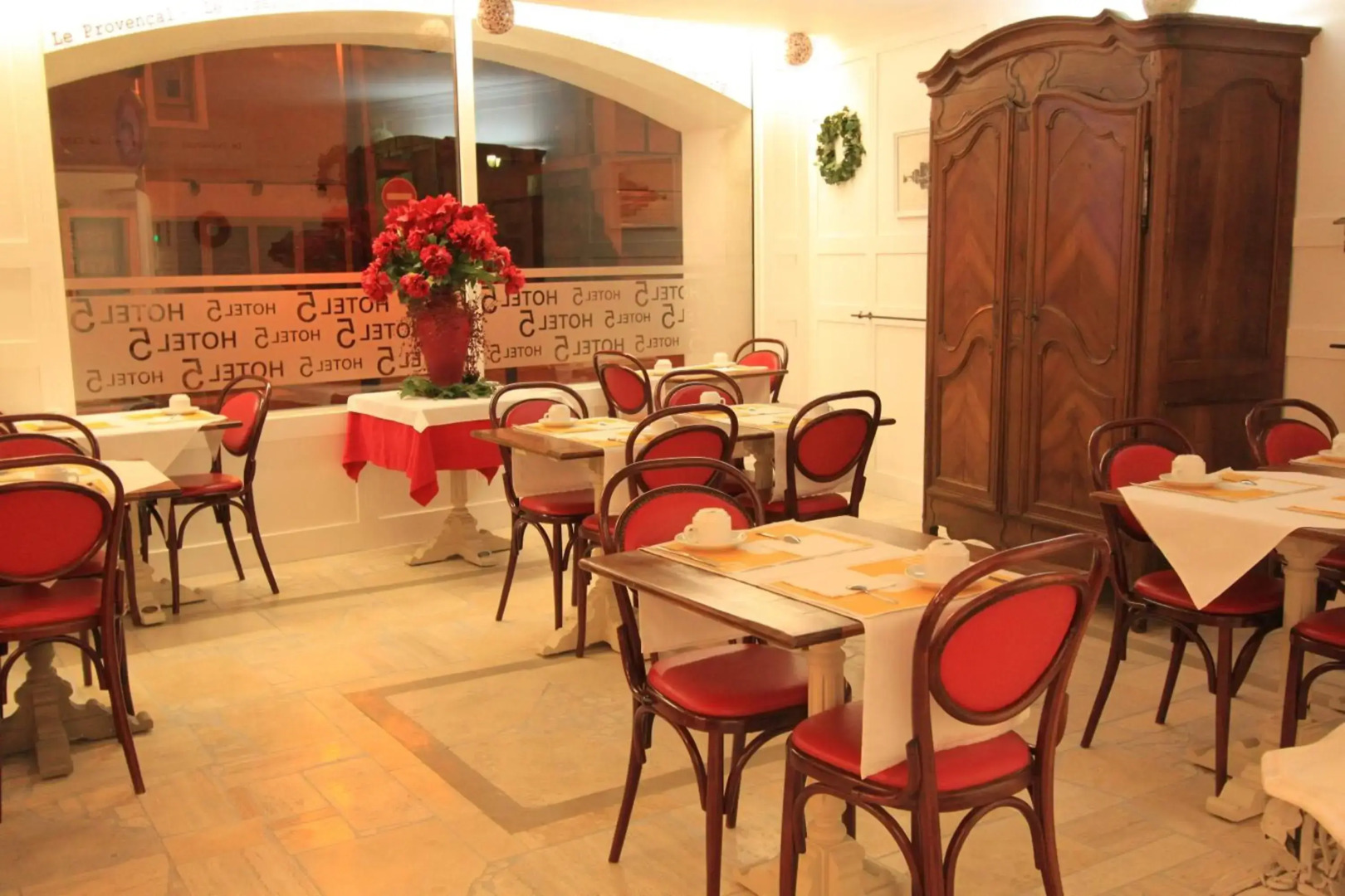 Hôtel Martigues Le 5