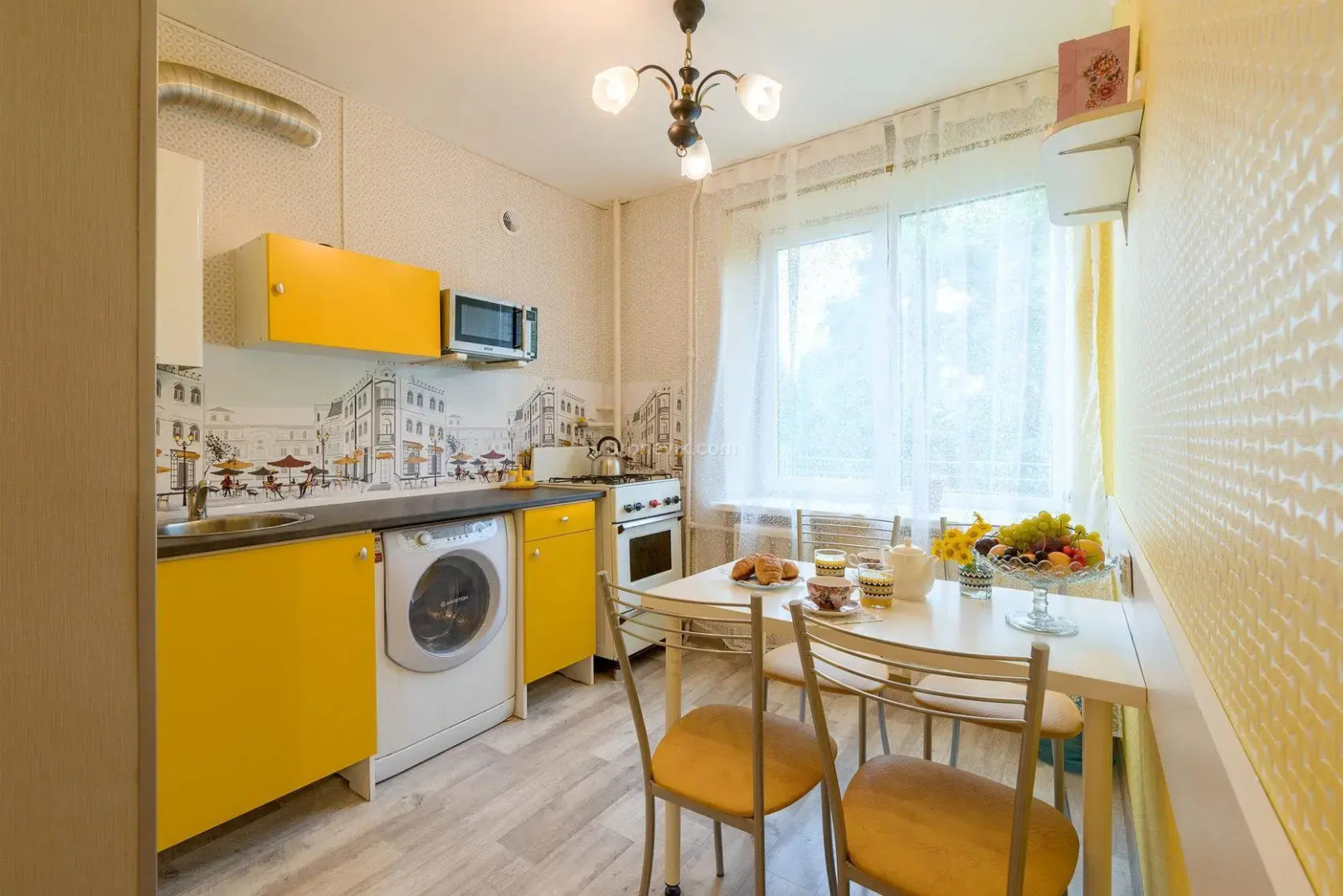 Пушкин-Дом на Красносельском 33