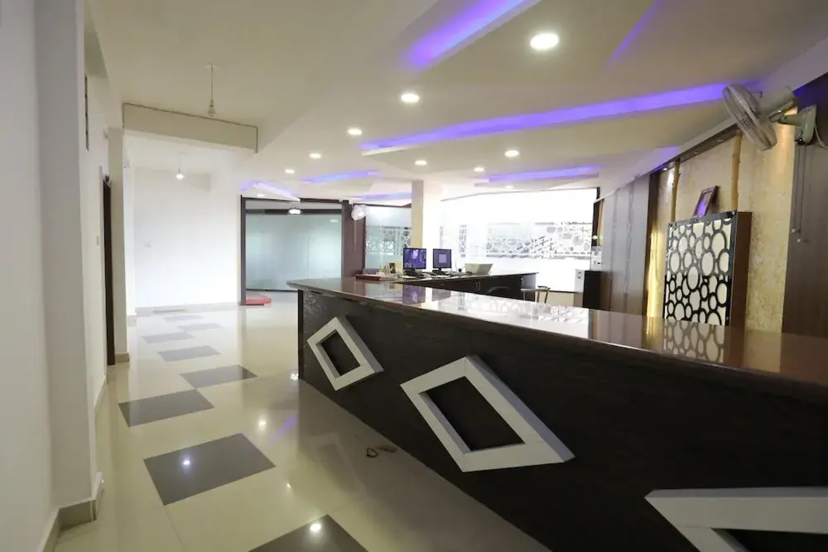 OYO 24602 City Residence