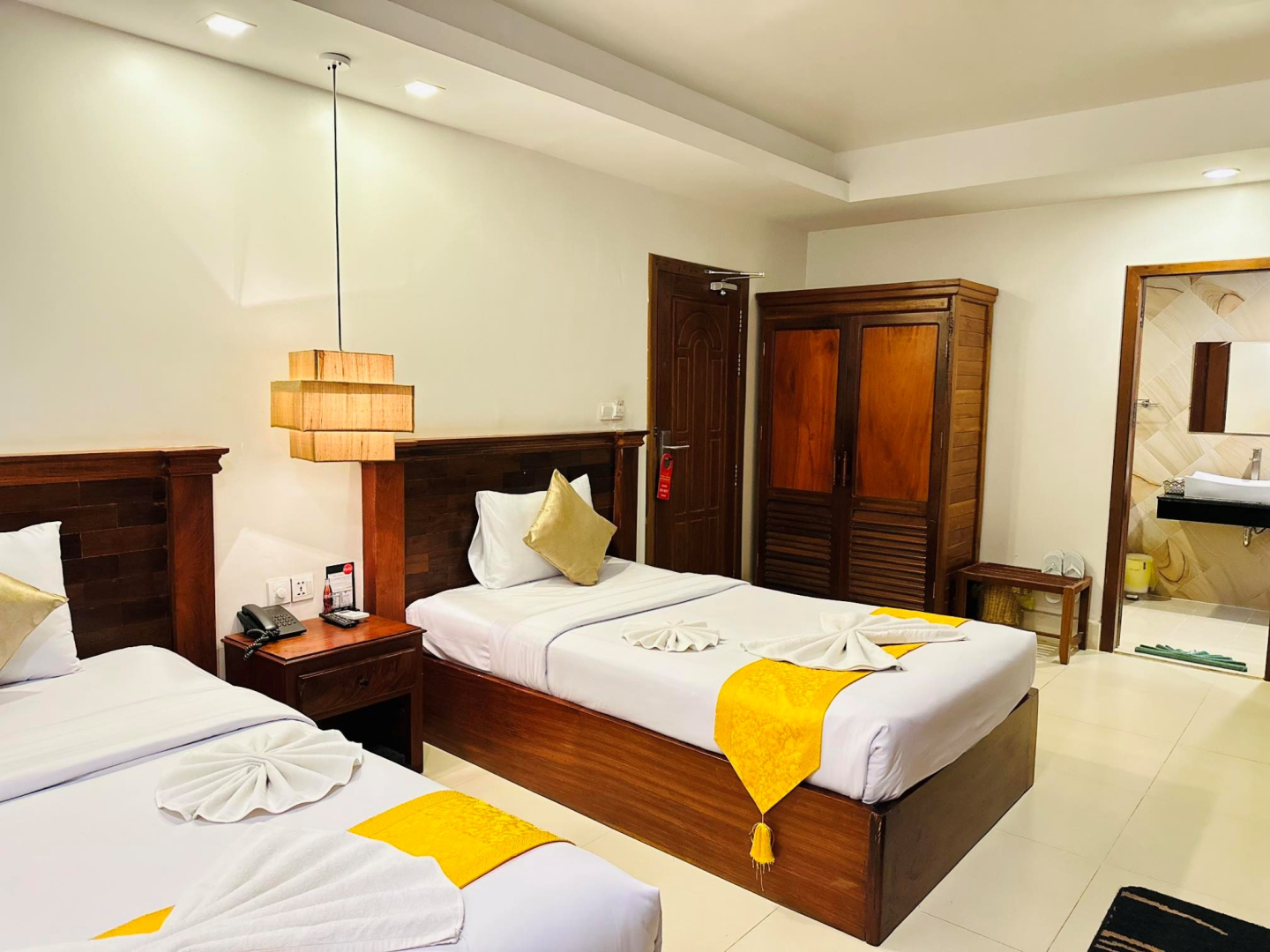 Holy Angkor Deluxe Hotel