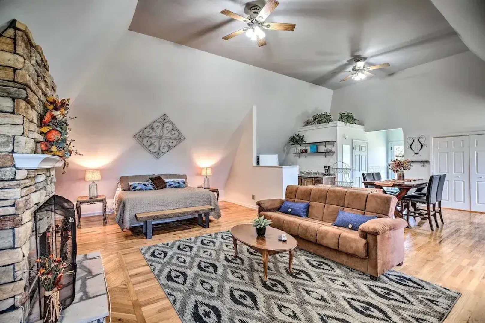 Lake Allatoona Area Studio w/ Pool and Views!