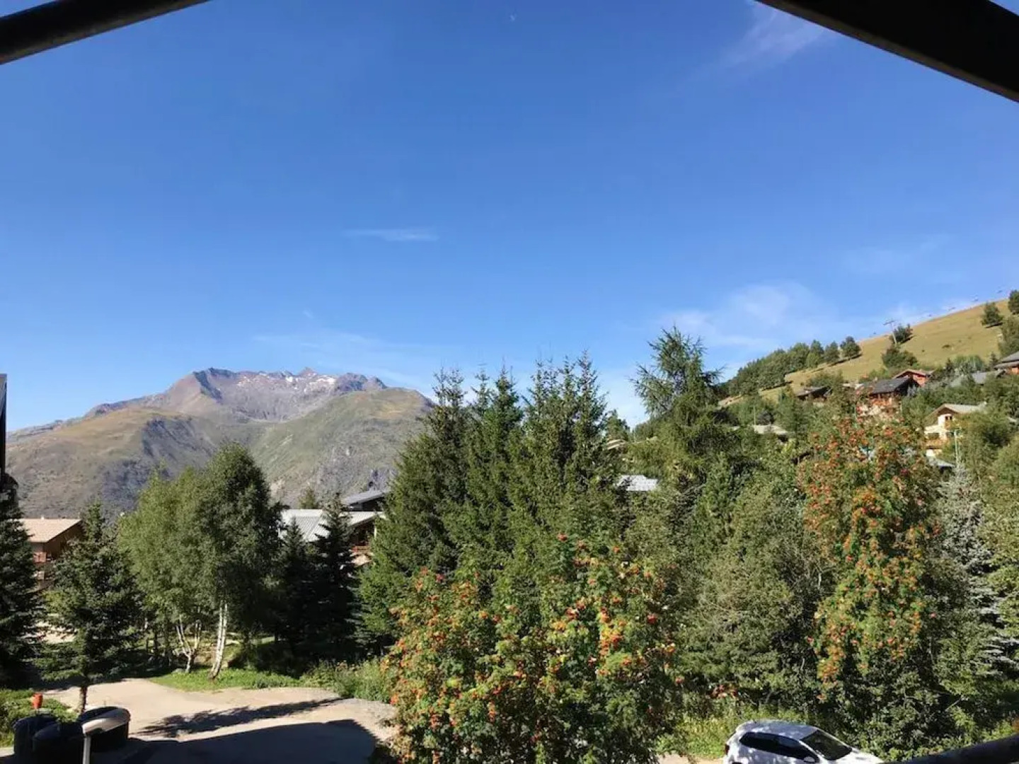 Apartment With one Bedroom in Les 2 Alpes, With Wonderful Mountain View, Furnished Terrace and Wifi - 1 km From the Slopes