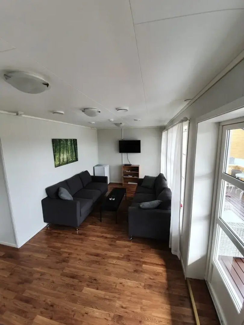 Vestavind Hytter og Rom