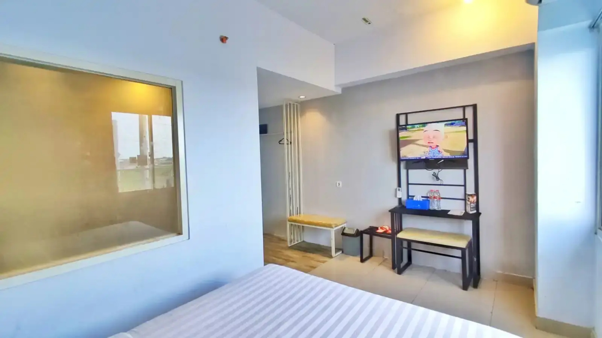 De La Charis Hotel by Waringin Hospitality