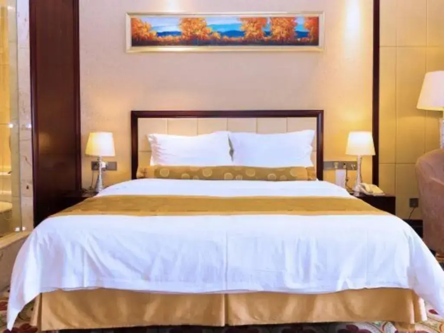Taishan Jos Hotel