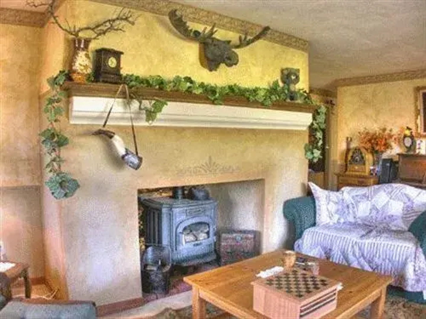 The Log House Lodge Bed & Breakfast