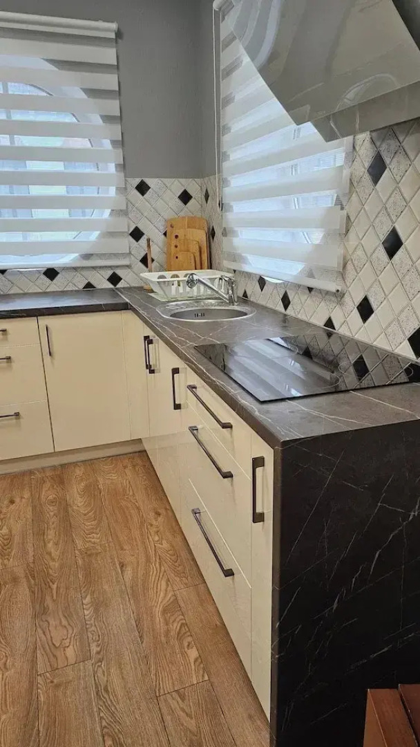 Smakhouse Studio Description