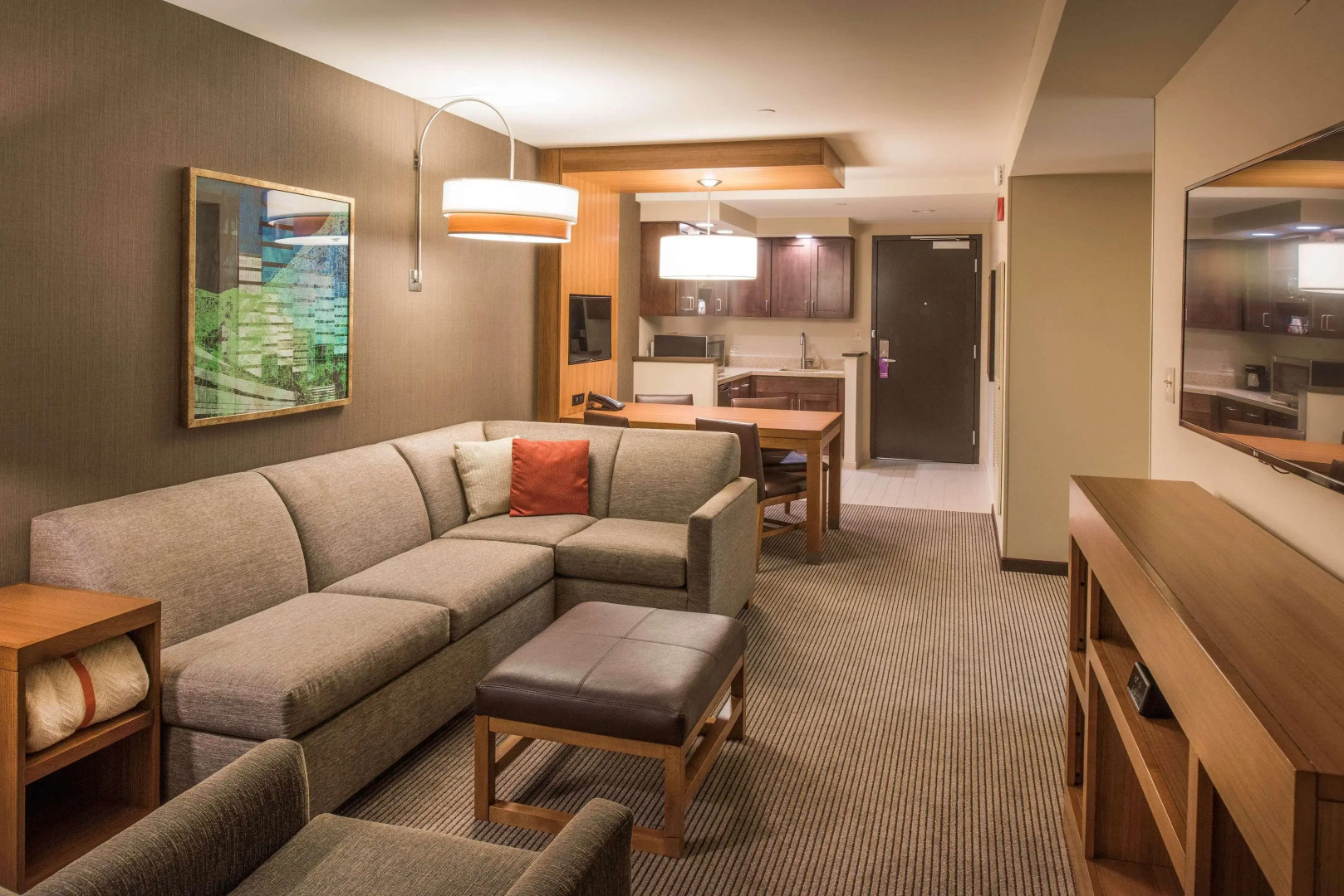 Hyatt Place Cleveland / Westlake / Crocker Park