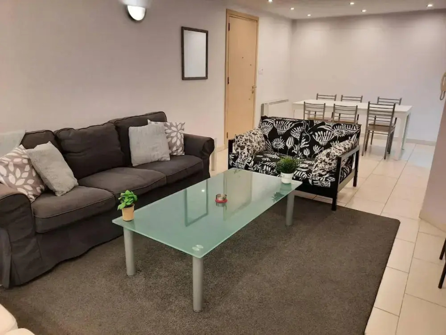 Lovely 3 Bedroom Apartment in Nicosia Center