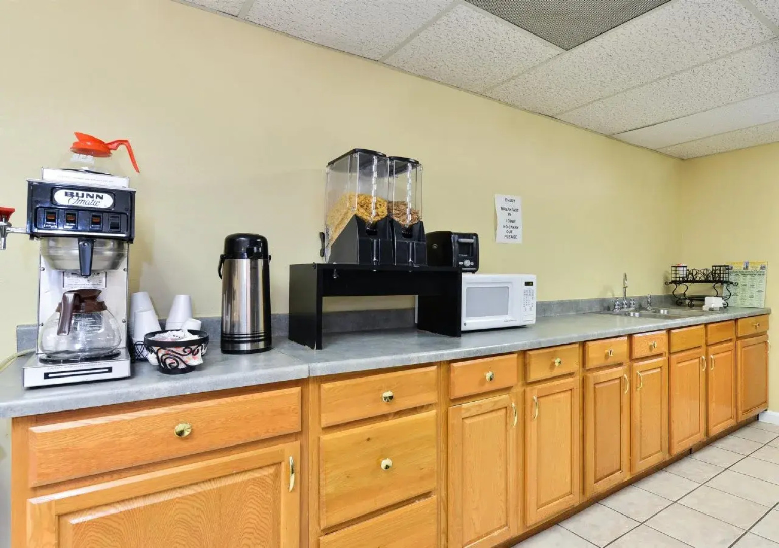 American Inn Evansville