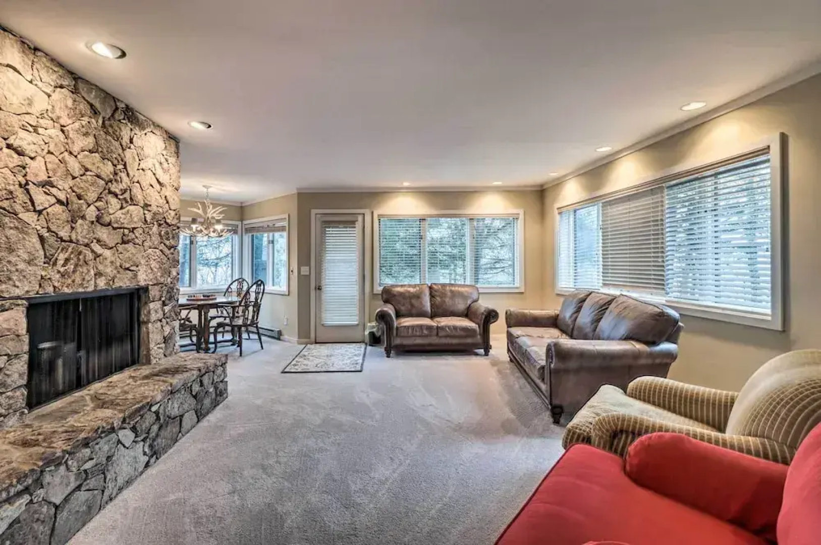 Mountaintop Wintergreen Resort House w/ Deck