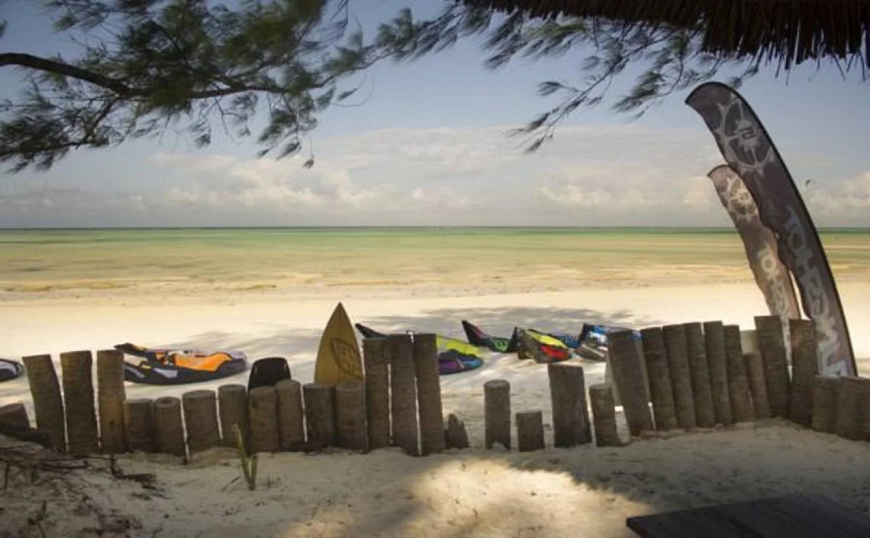 Dhow Inn Boutique Hotel