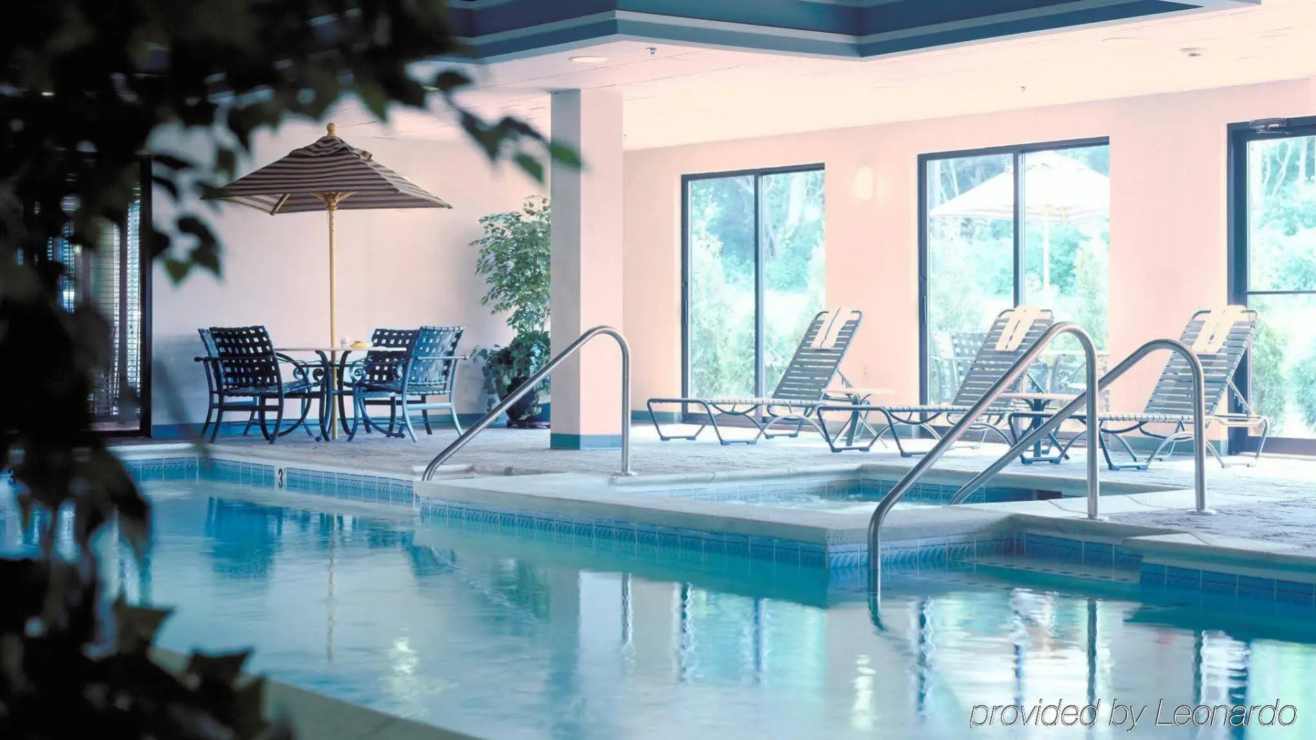 Holiday Inn Express Newport North - Middletown by IHG