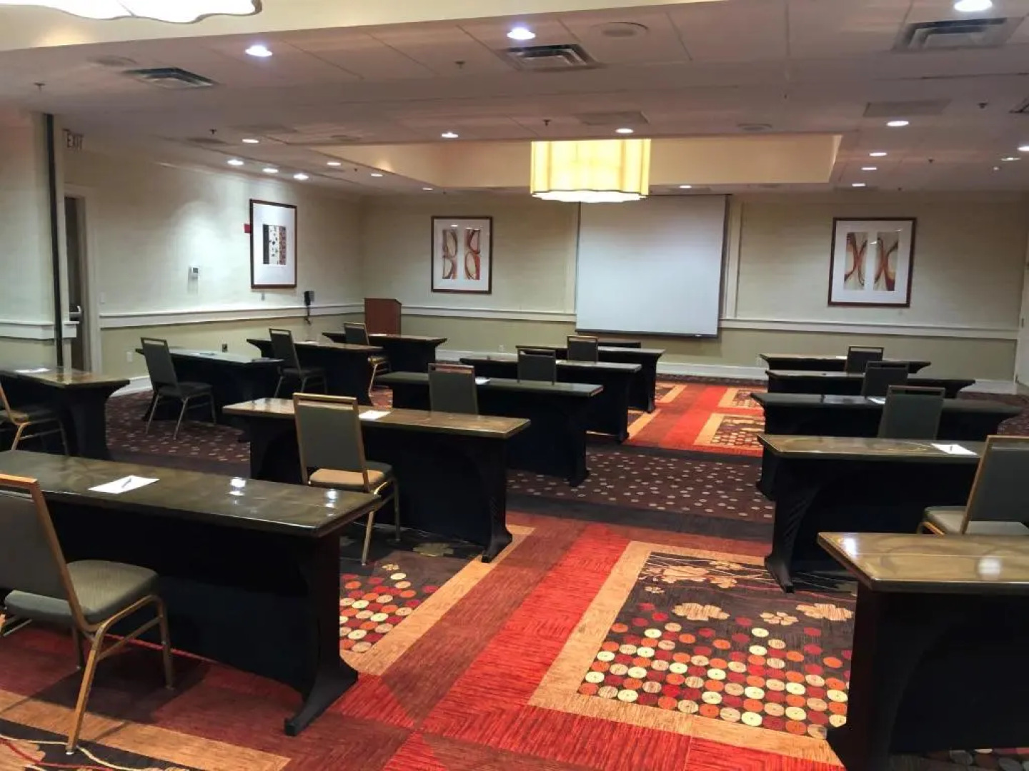 Embassy Suites by Hilton Memphis East Germantown Area