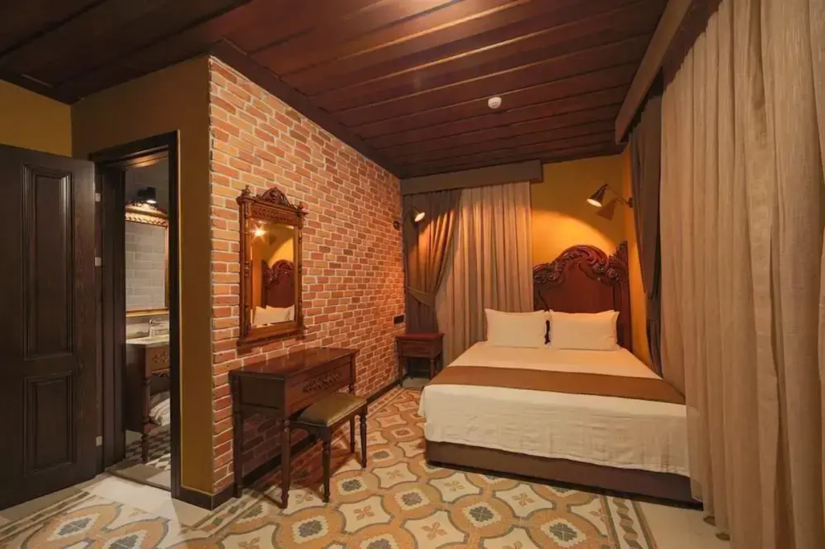 Sam Franss Boutique Otel