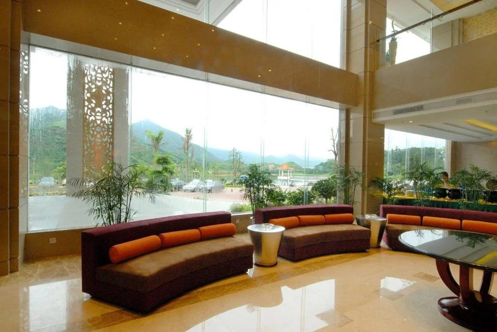 East Lake International Hotel