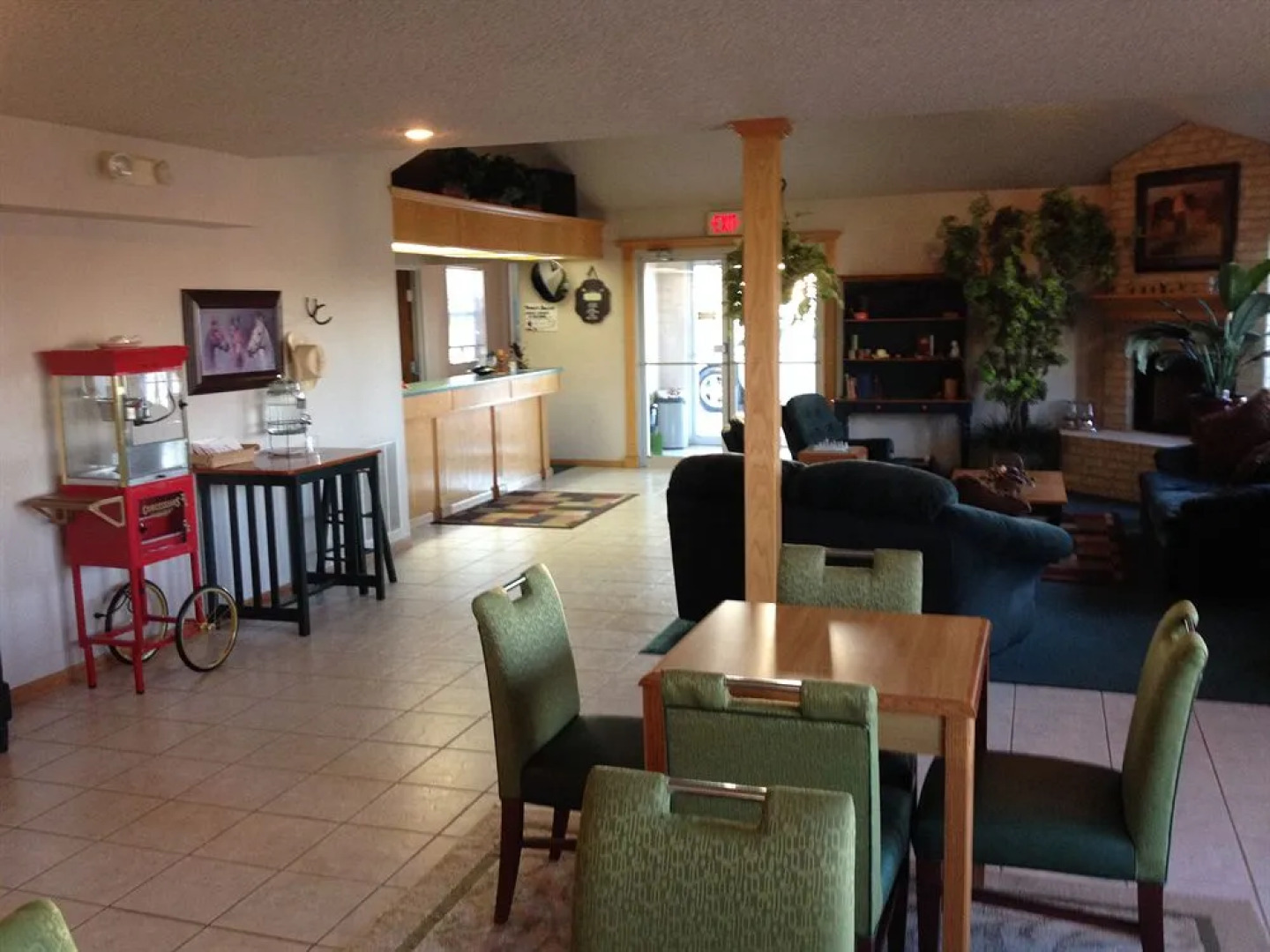 HomeTown Inn By OYO Texhoma, OK