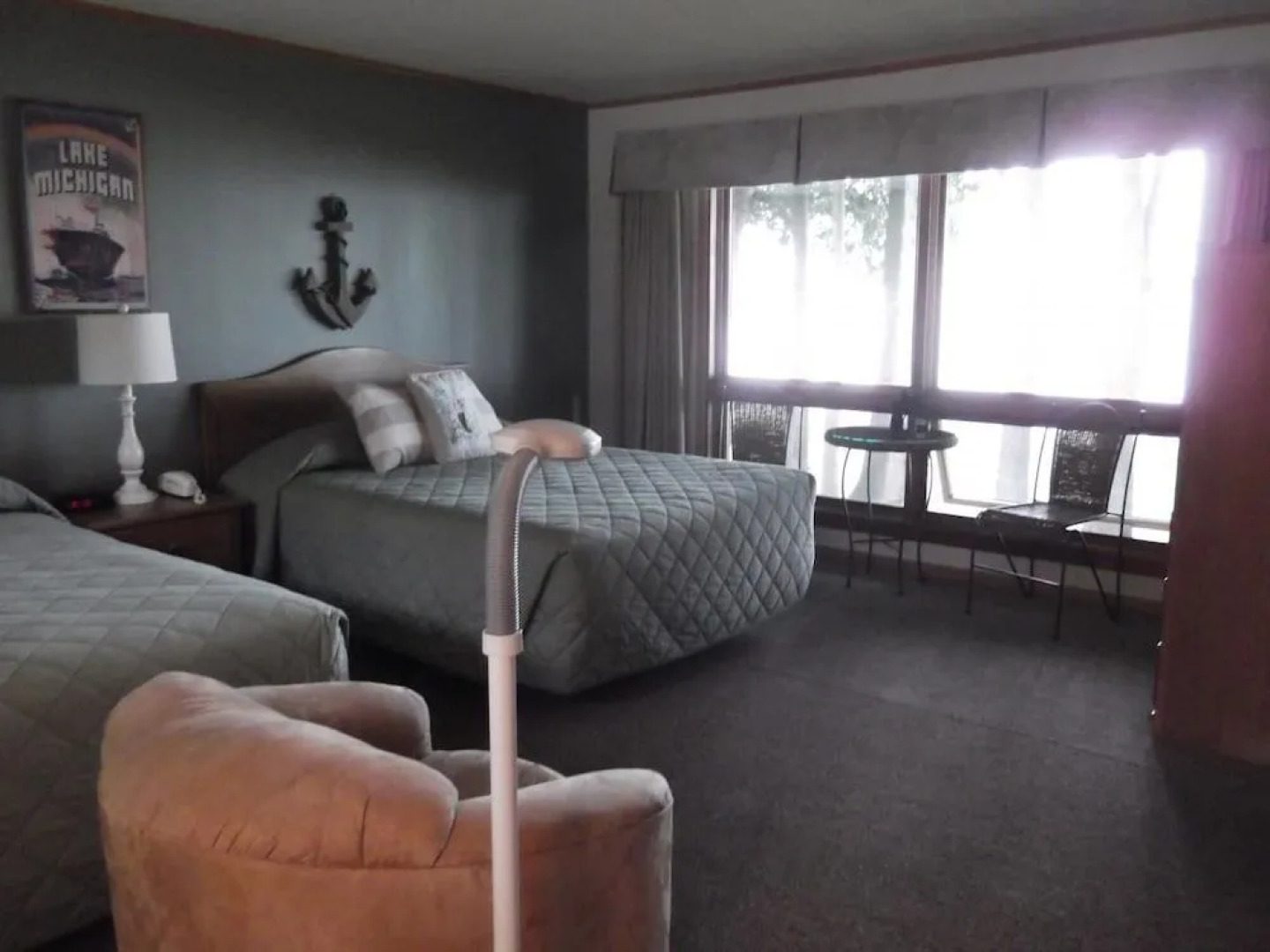 Square Rigger Harbor Motel