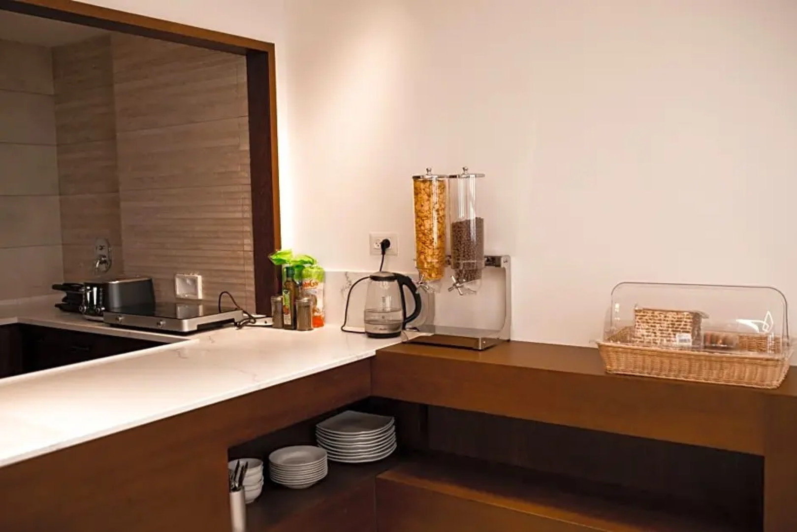 Hilltop luxury suites