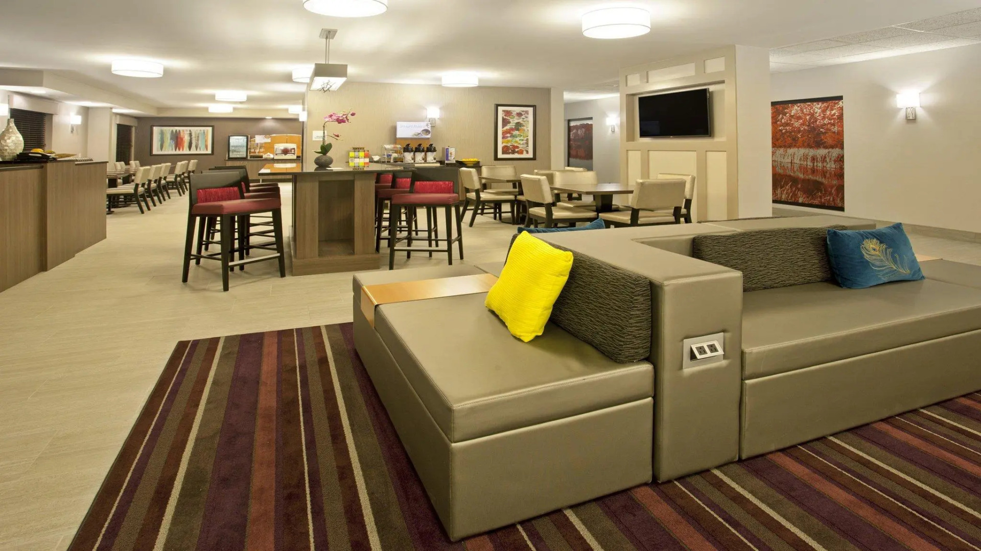 Holiday Inn Express Hotel & Suites Minneapolis-Minnetonka by IHG