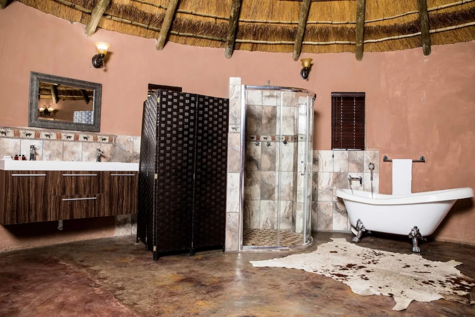 Dzata Private Game Lodge