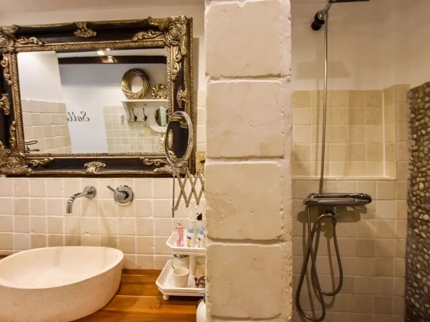 Cosy Town House on the Edge of a Bastide With Swimming Pool and Stunning Views