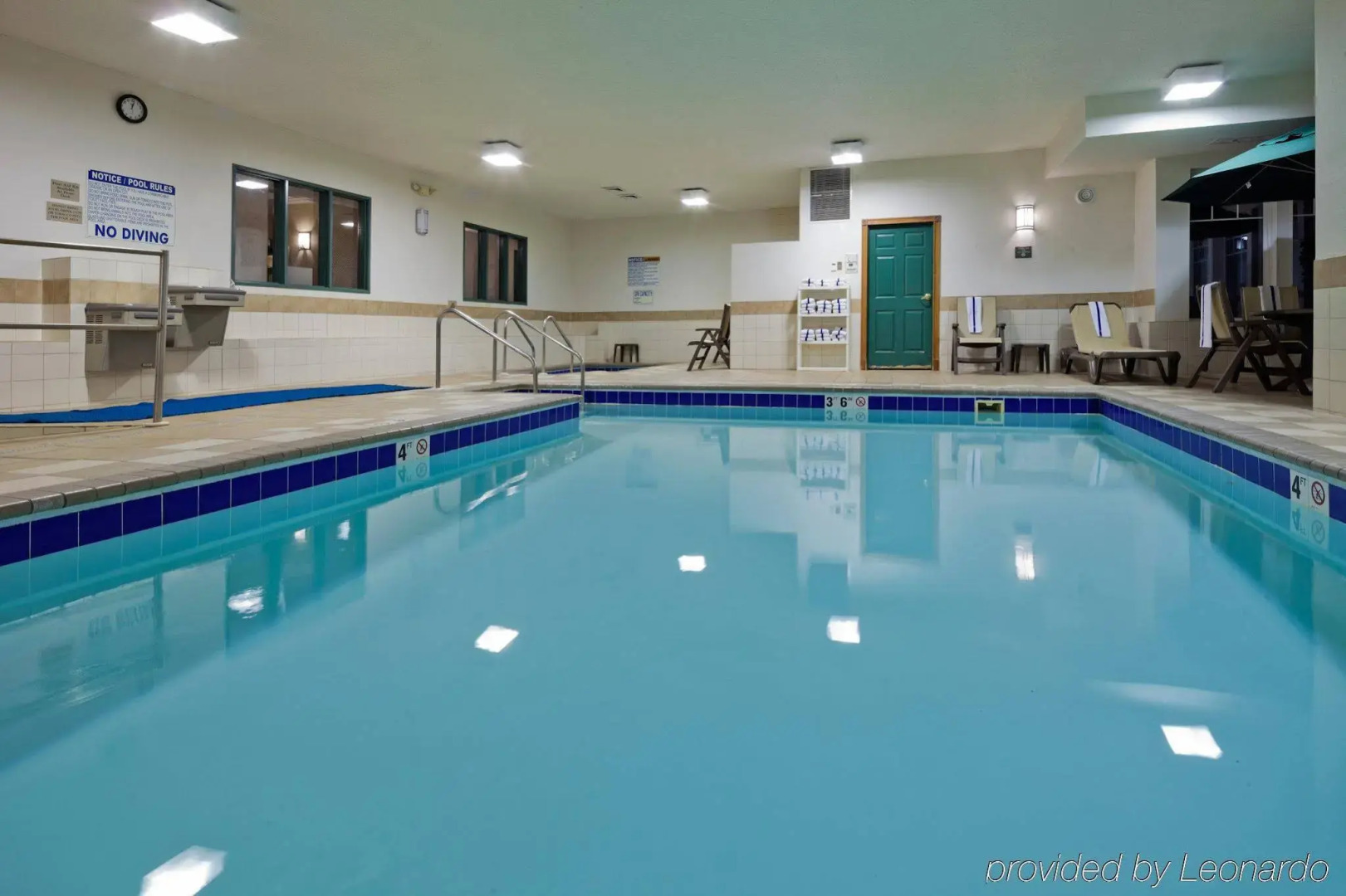 Country Inn & Suites by Radisson, Stevens Point, WI