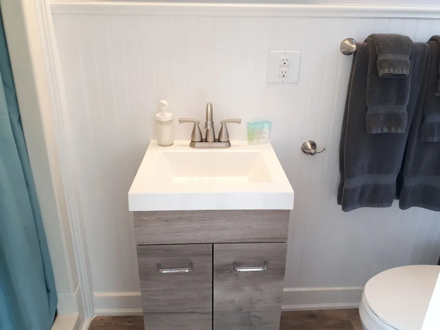 Atlantic View Motel and Cottages