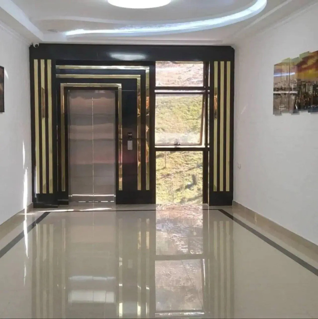 Эверест Плаза