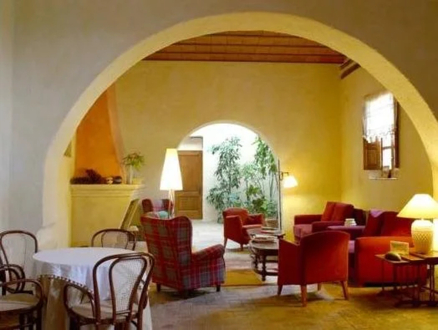 Hotel Castell de Gimenelles