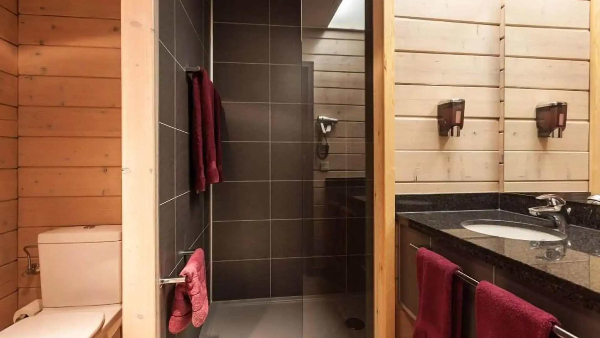 Flanders Lodge Hotel