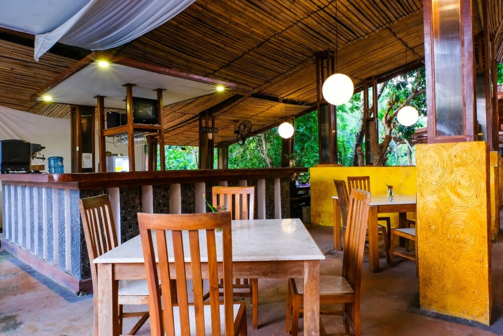 OYO 1099 Bandini Riverside Cottage