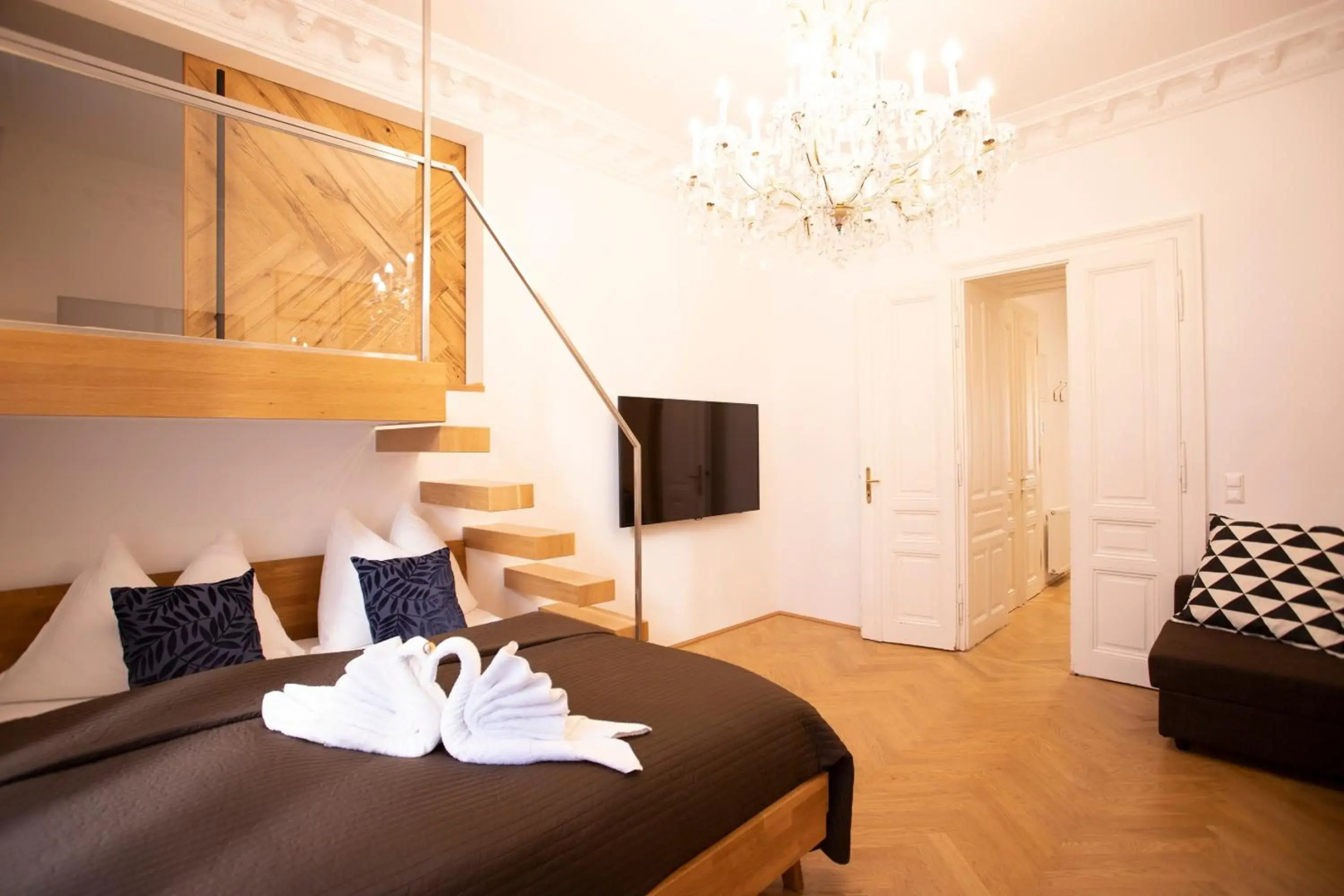 7th Heaven Vienna Center Apartments