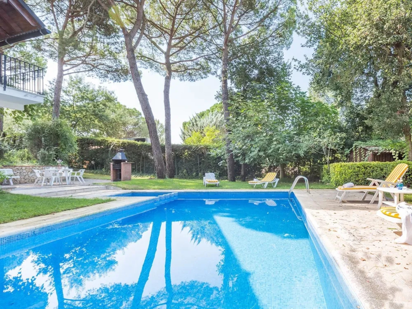 Cute House with Wooden Shutters Large Enclosed Garden near Lloret de Mar