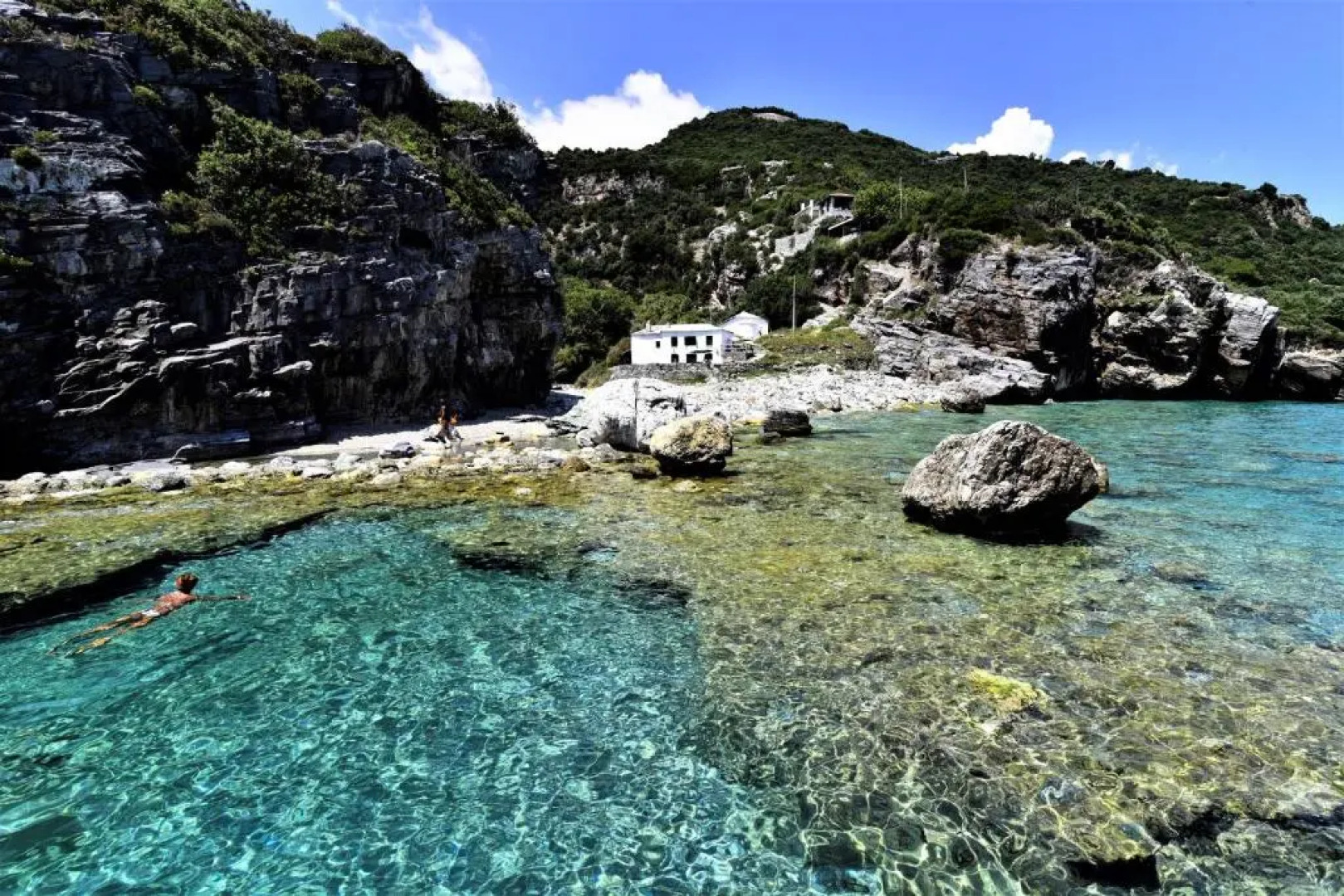 Mylopotamos Beach House