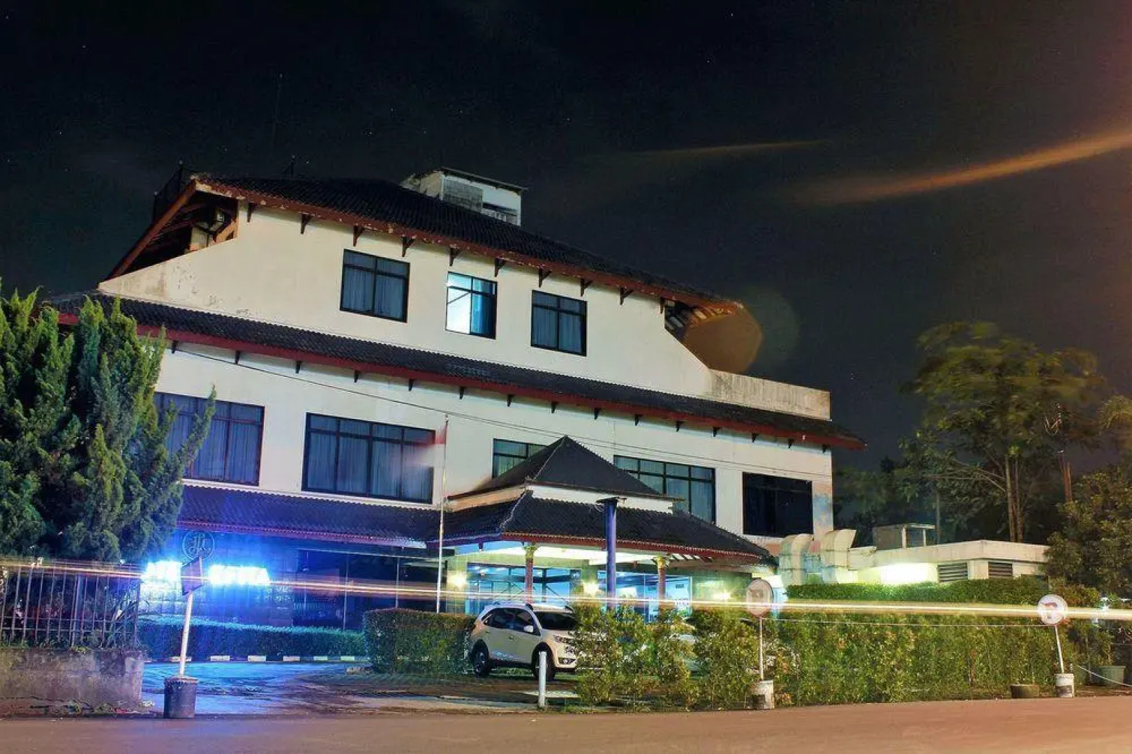 ZEN Rooms Basic Sawojajar