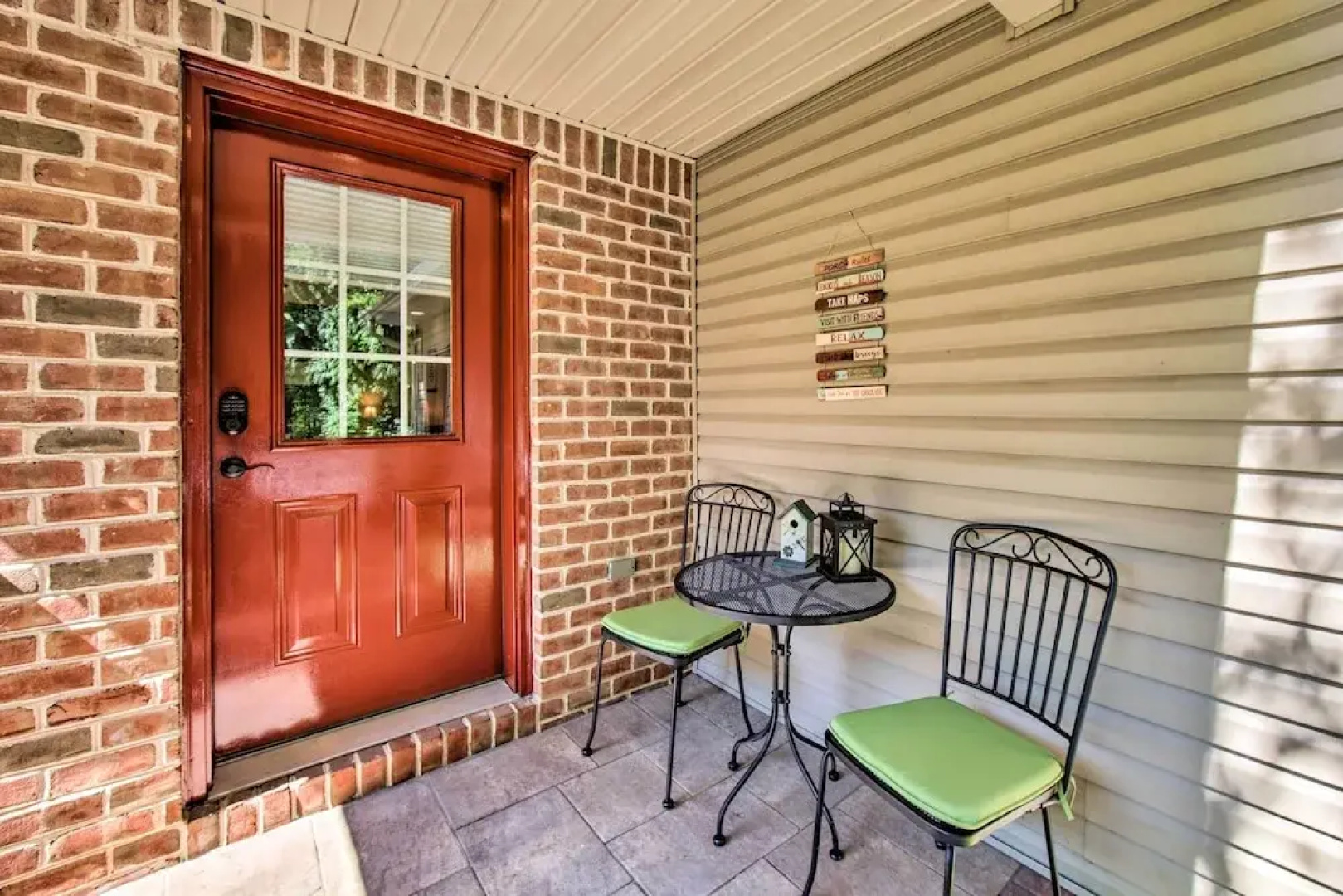 Cozy 'garden Room' in Welsh Mountain Suites!