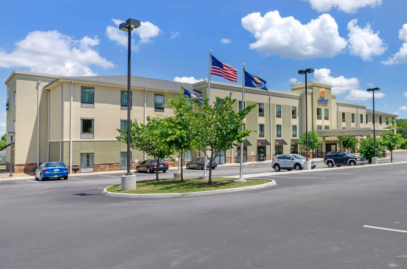Comfort Inn & Suites Lynchburg Airport - University Area