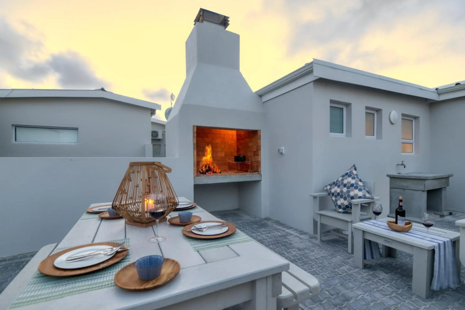 Spring Tide on 28 Main Struisbaai